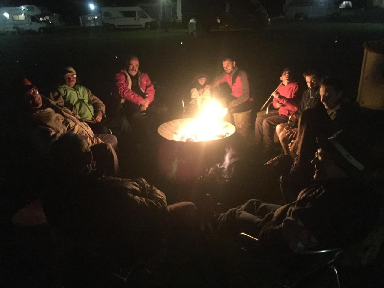 Hobo Camping Courmayeur Luaran gambar
